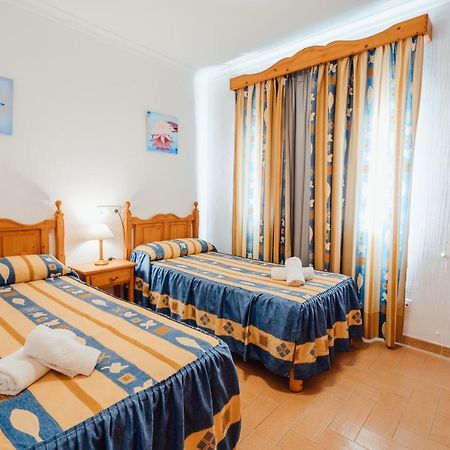 Apartamentos Punta Prima Beach エクステリア 写真