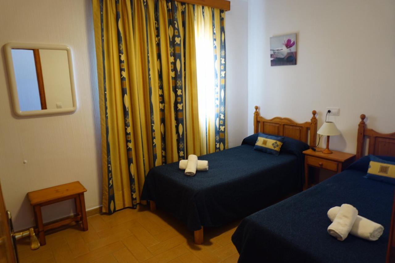 Apartamentos Punta Prima Beach エクステリア 写真