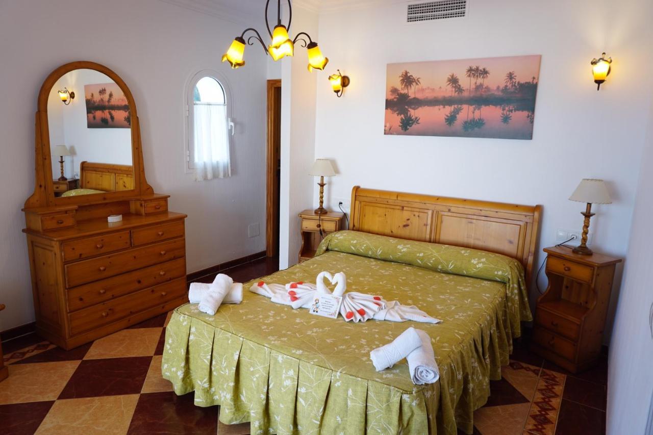 Apartamentos Punta Prima Beach エクステリア 写真