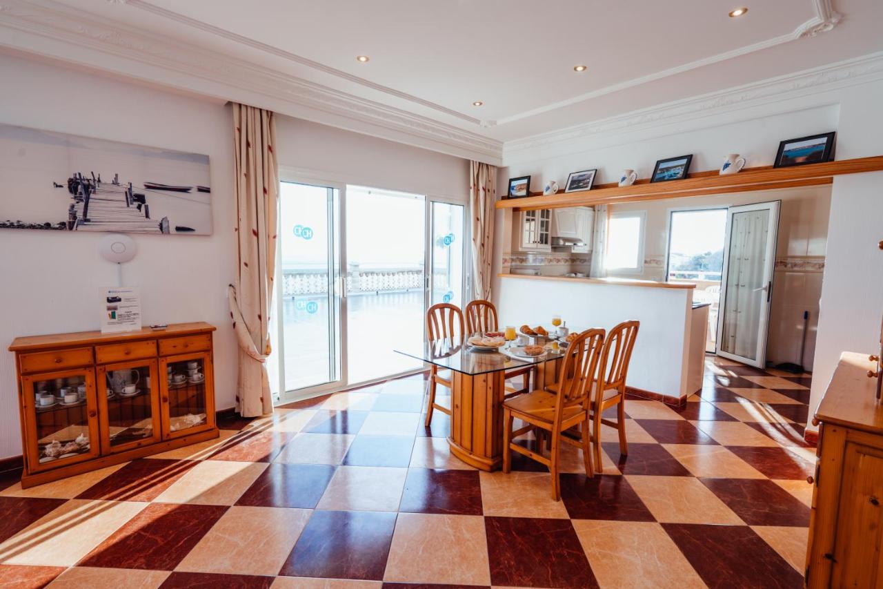 Apartamentos Punta Prima Beach エクステリア 写真