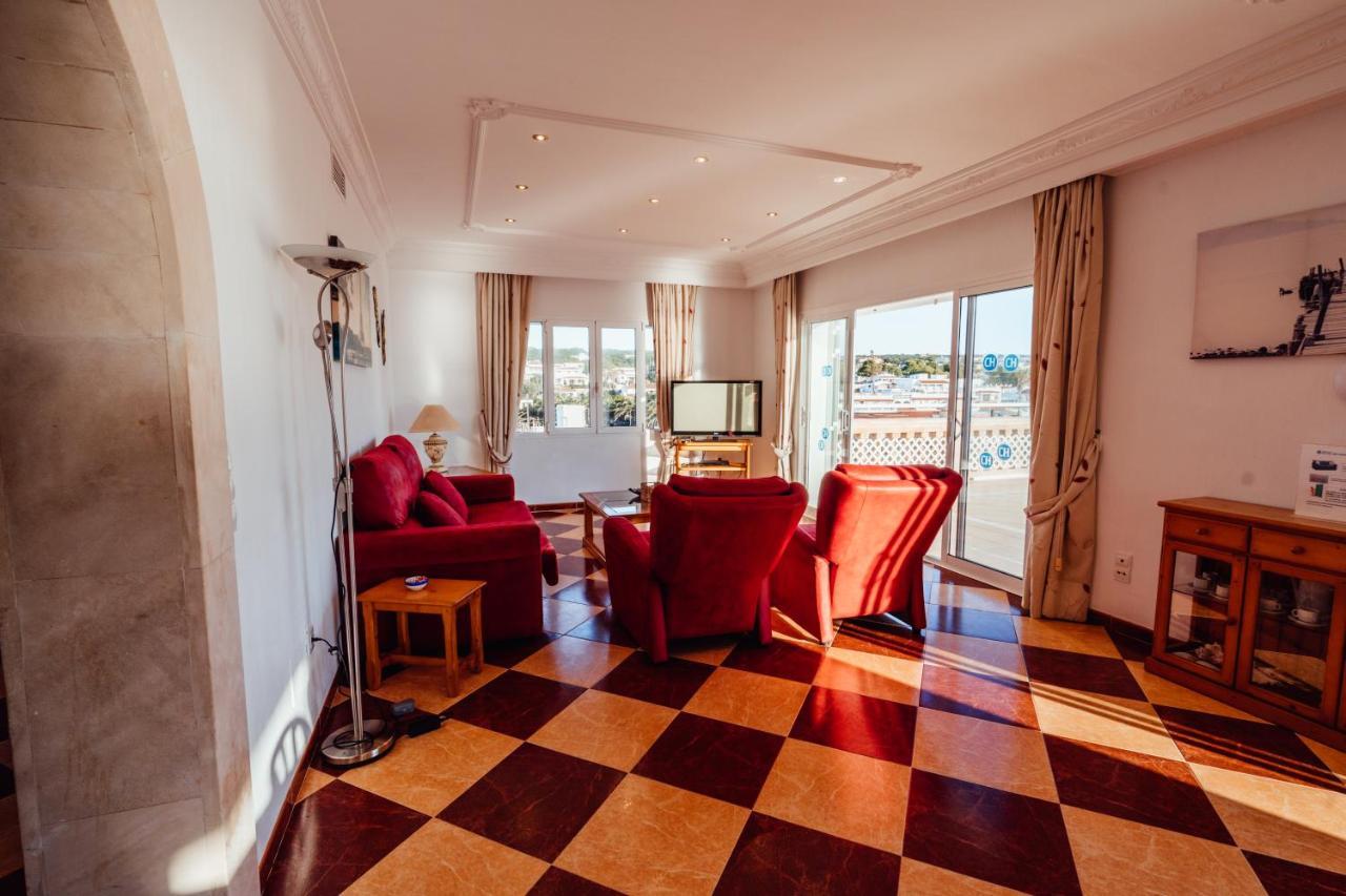 Apartamentos Punta Prima Beach エクステリア 写真