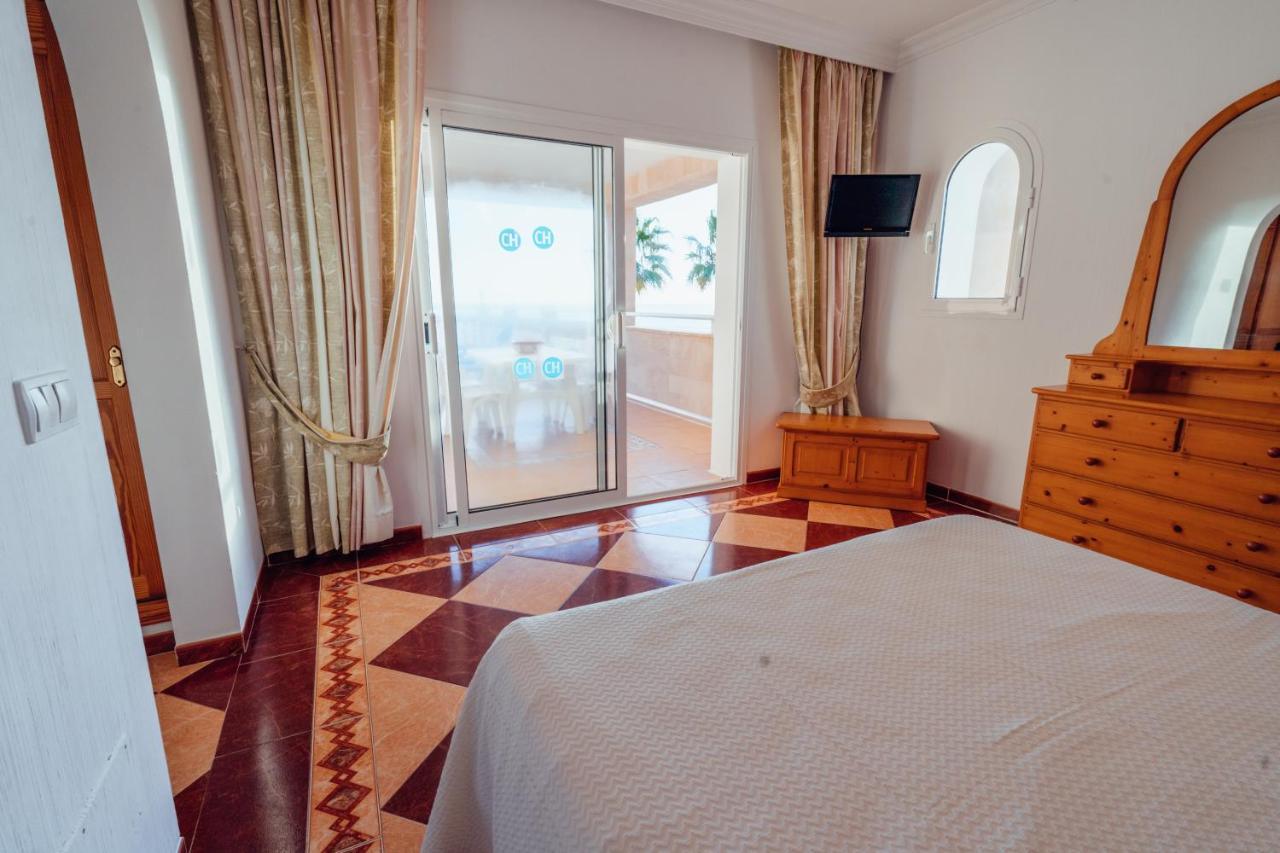 Apartamentos Punta Prima Beach エクステリア 写真