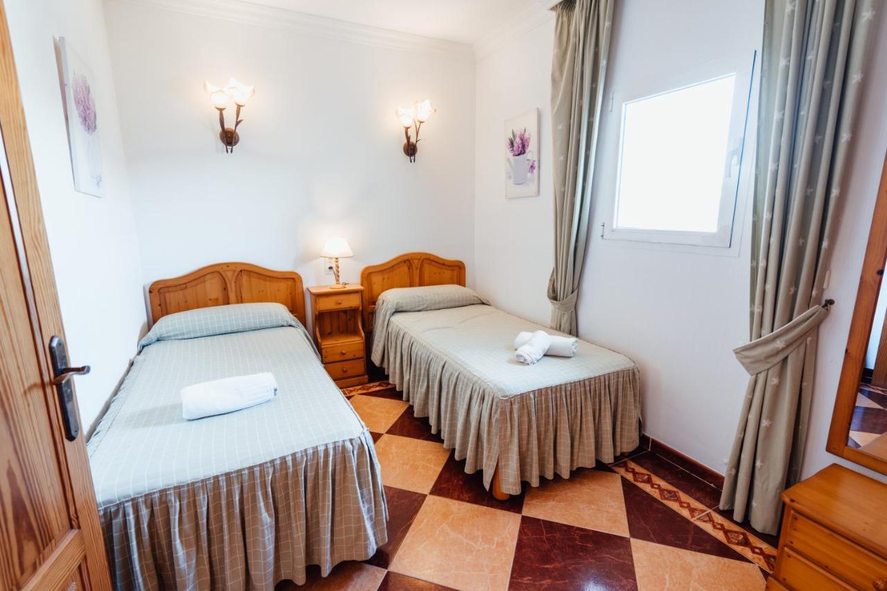 Apartamentos Punta Prima Beach エクステリア 写真
